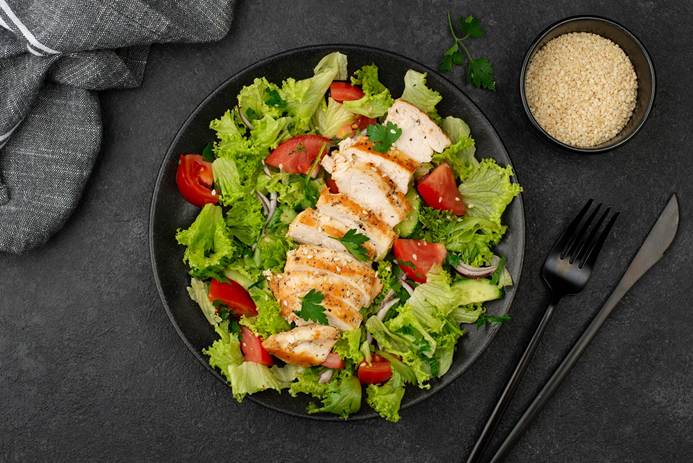 Tavuklu Yeşil Salata